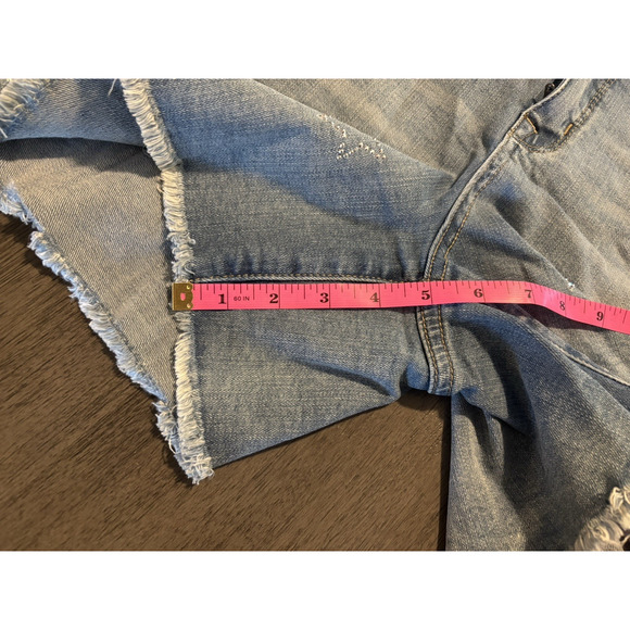 SEVEN7 WOMENS 5" FRAY HEM HIGH RISE DENIM STAR BLING WEEKEND SHORT SIZE 16 - Picture 9 of 9
